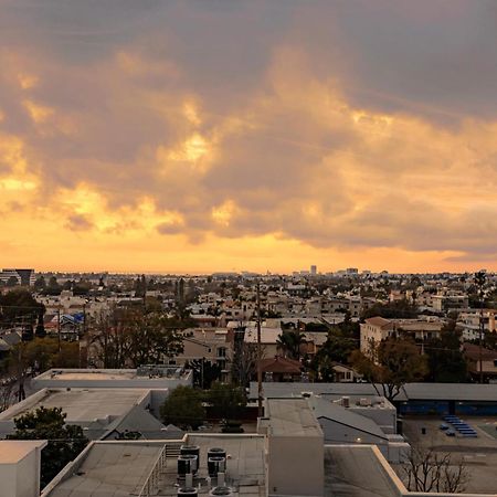 Stylish Near Ucla Coliving Suite W In Unit W&D Los Angeles Exterior photo